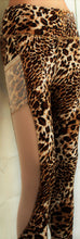 Load image into Gallery viewer, Sandy Cheetah Leggings