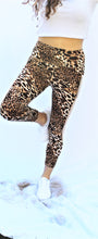Load image into Gallery viewer, Sandy Cheetah Leggings